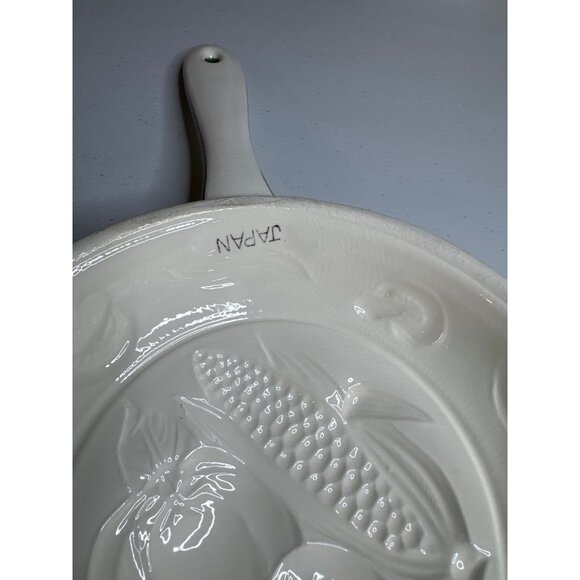 Gailstyn Sutton Towle Ceramic Wall Hanging Skillet 3D Veggies - Picture 5 of 5